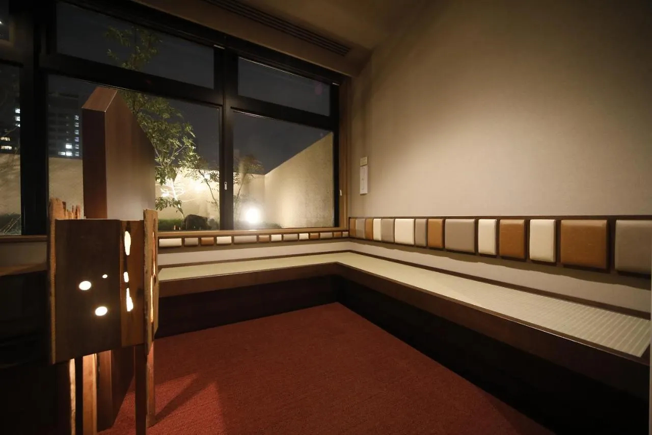 Dormy Inn Premium Osaka Kitahama 4*,